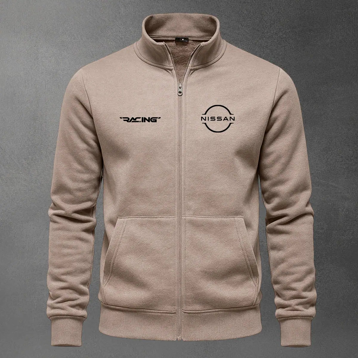 Chaqueta cuello alto Nissan Bordado color cocoa